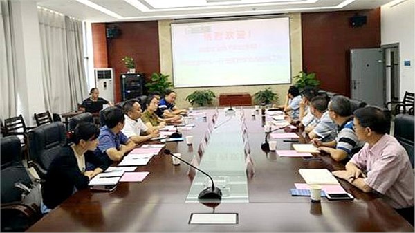湖南安全技术职业学院副院长程爱宝一行来我校考察交流