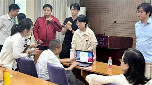 湖南安全技术职业学院高级工程师程爱宝来我院开展讲座